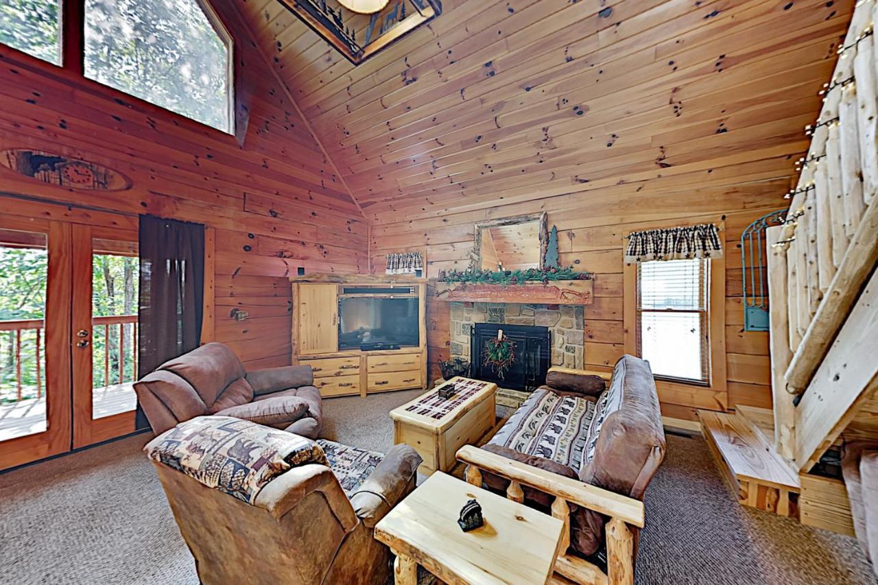 Happy Bear Hollow Villa Sevierville Exterior photo