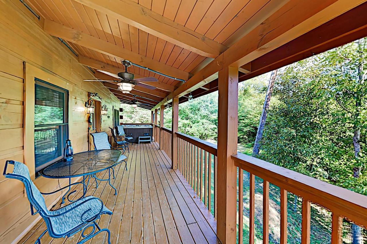 Happy Bear Hollow Villa Sevierville Exterior photo